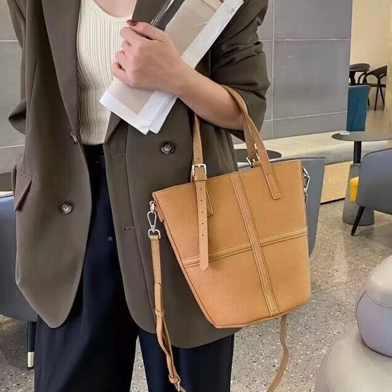 欧美时尚真皮女包韩版百搭时尚复古头层女手提单肩简约水桶包