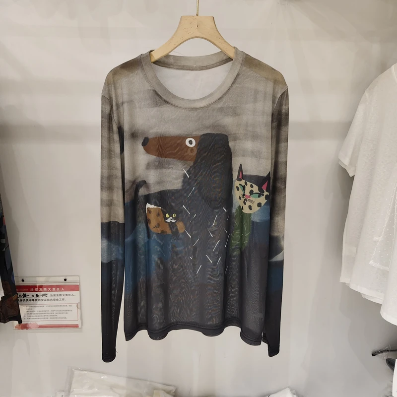 设计感时尚涂鸦印花薄款长袖网纱圆领叠穿T恤女春季新款打底上衣