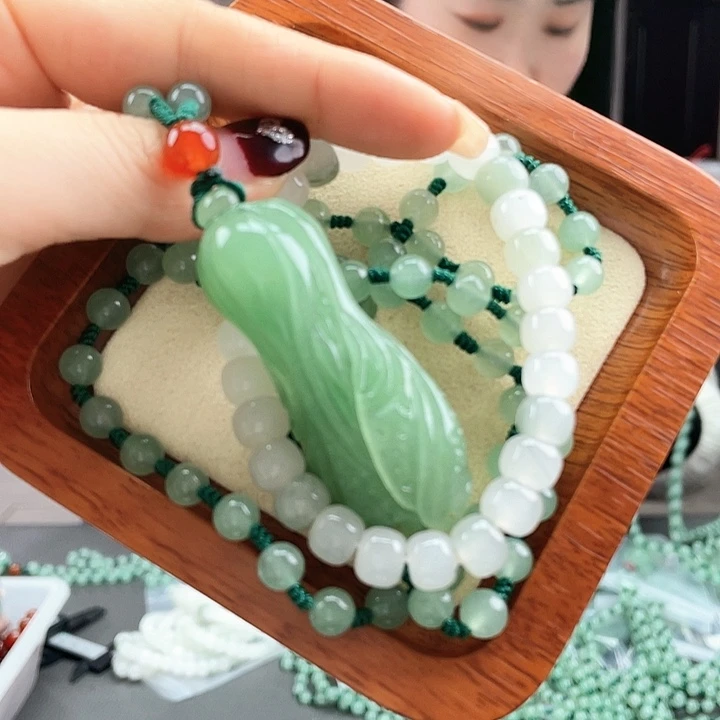 石英质玉白菜➕手串未镶嵌