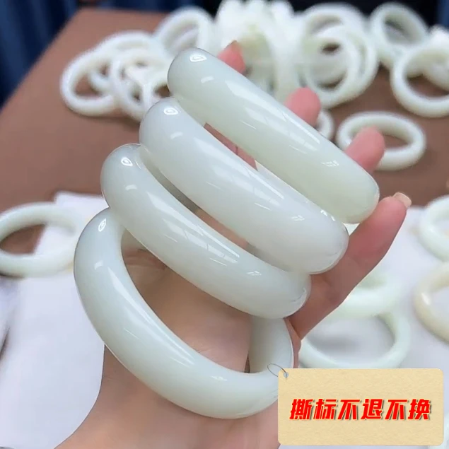 【春日珠宝】菲菲珠宝好*和田玉手镯*多样性发一