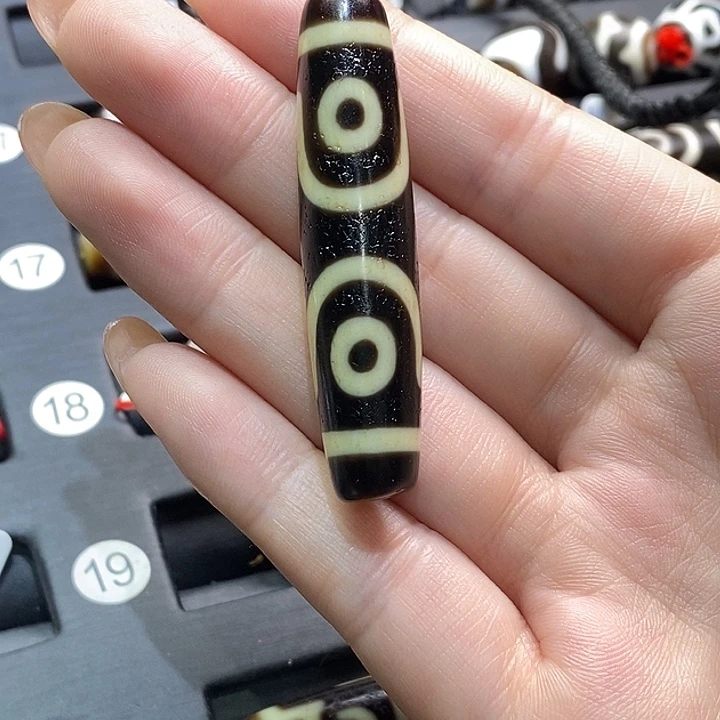 王***野玛瑙/玉髓未镶嵌颈饰