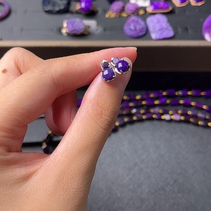 银S925镶嵌苏纪石（舒俱来）耳环