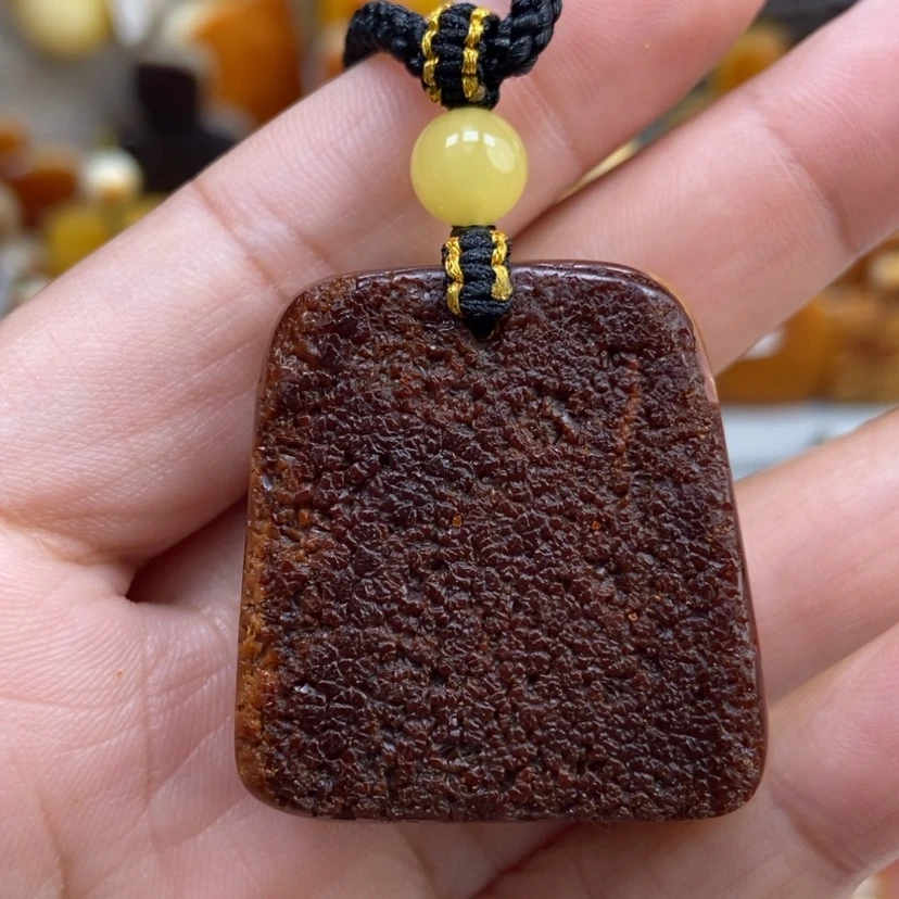 【闪购商品】琥珀颈饰未镶嵌