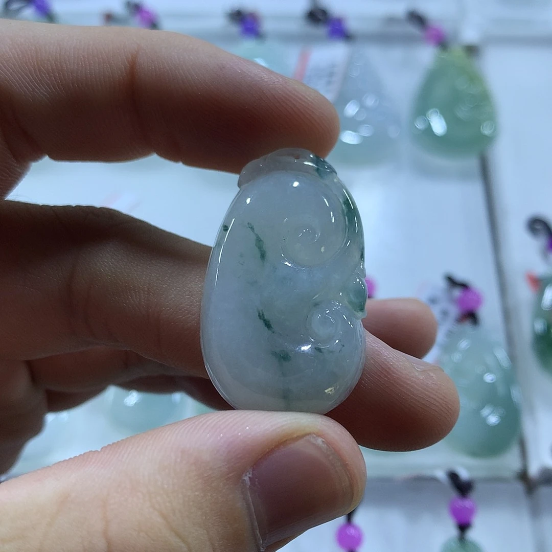 翡翠吊坠(不含链)未镶嵌翡翠吊坠