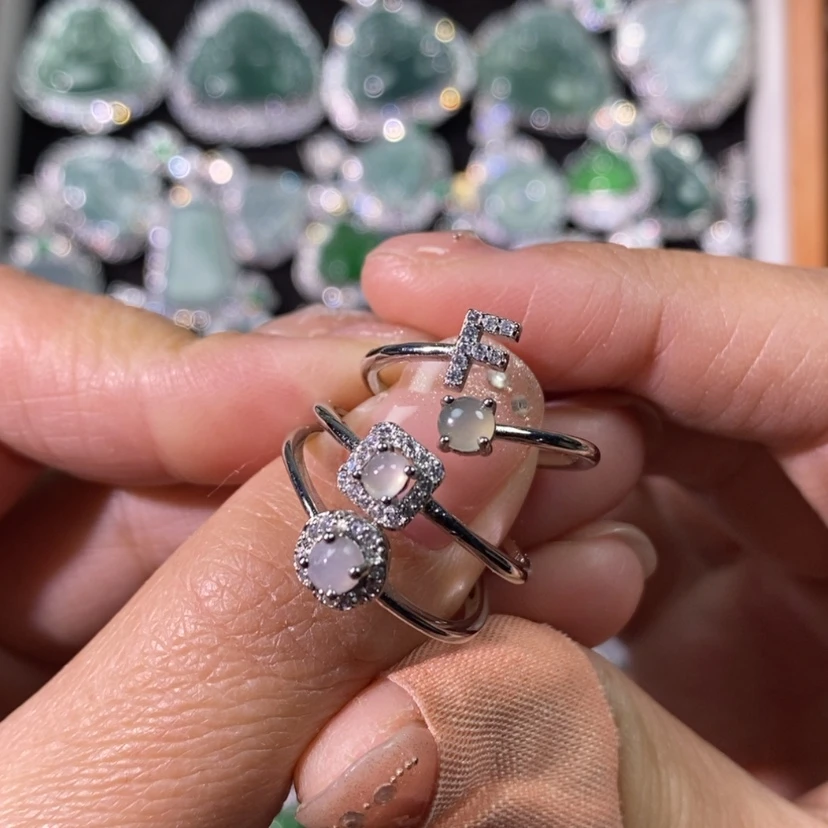 【闪购商品】翡翠颈饰未镶嵌天然