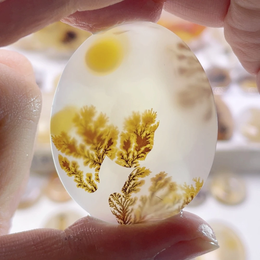 玛瑙/玉髓未镶嵌珠宝奇石