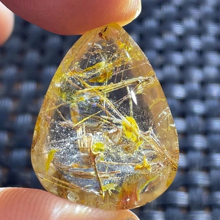 水晶吊坠(不含链)未镶嵌傲**梅