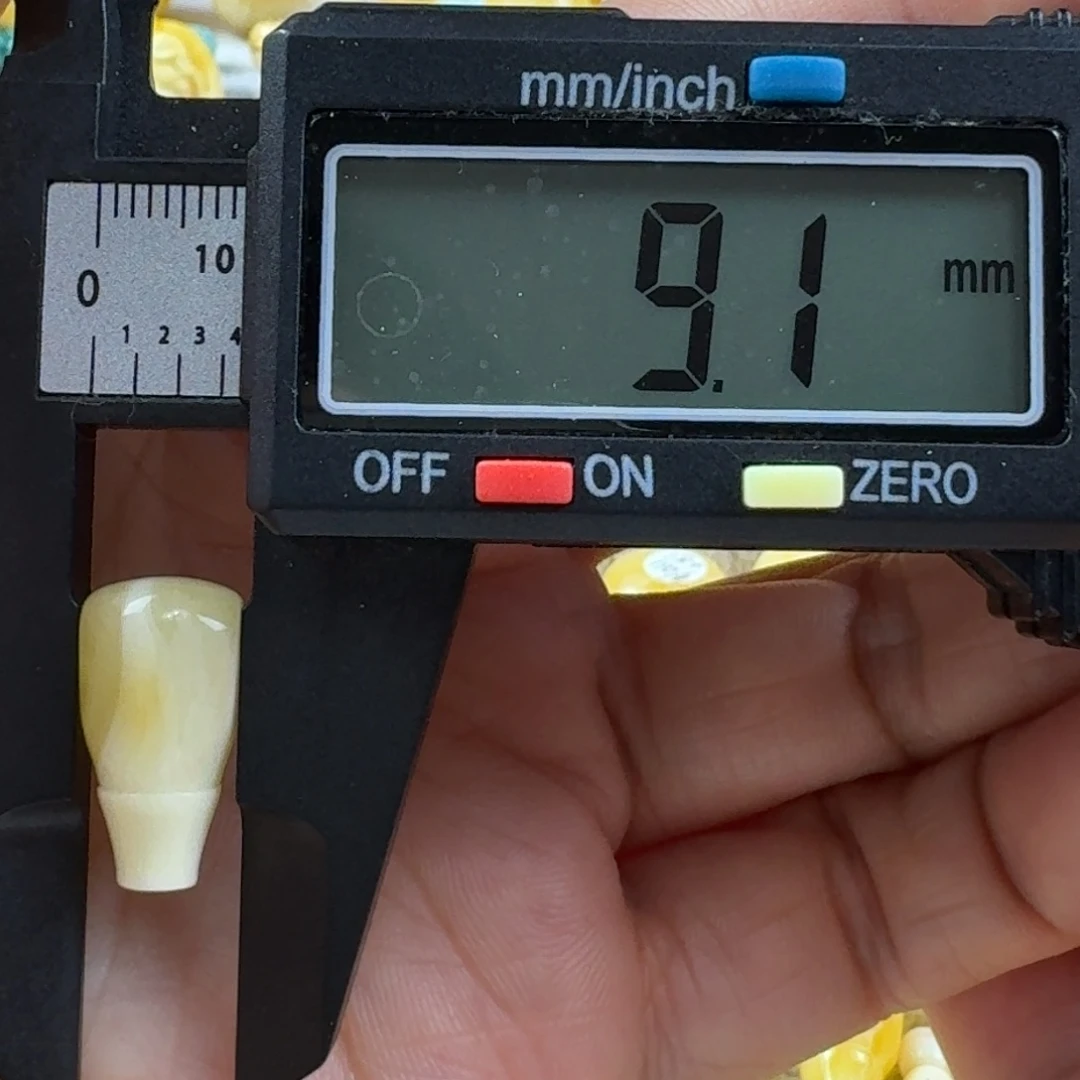 蜜蜡未镶嵌裸石22