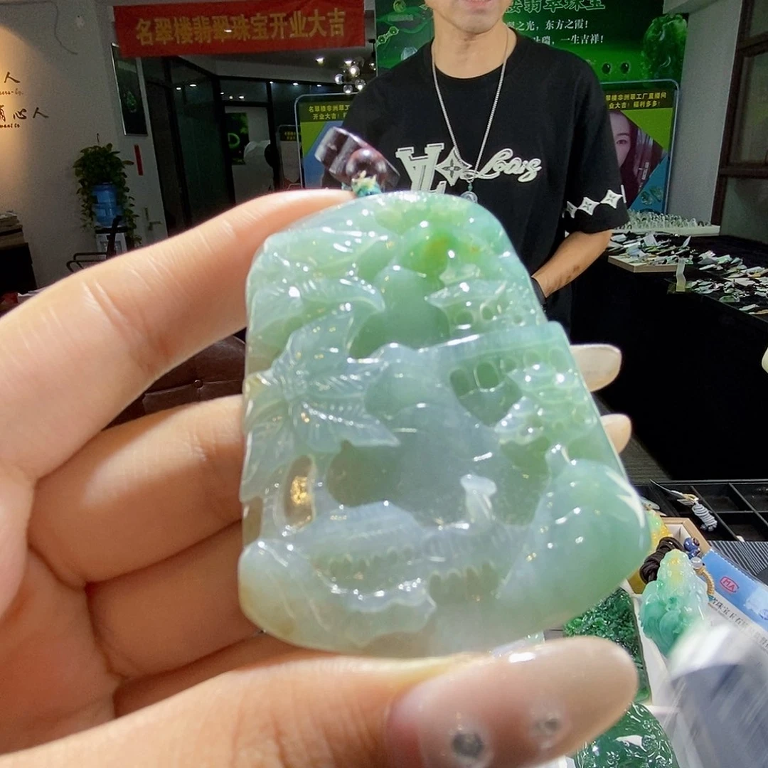 颈饰未镶嵌翡翠翡翠