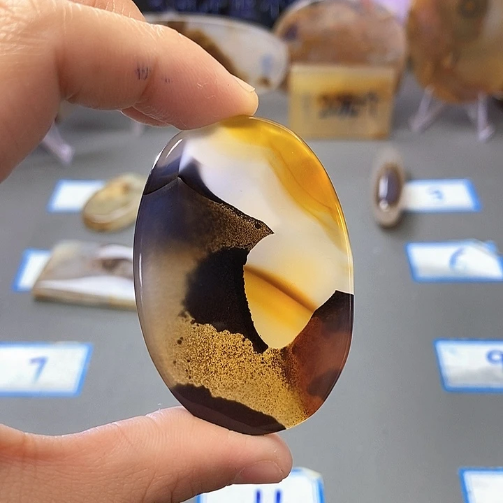 玛瑙/玉髓未镶嵌珠宝半成品