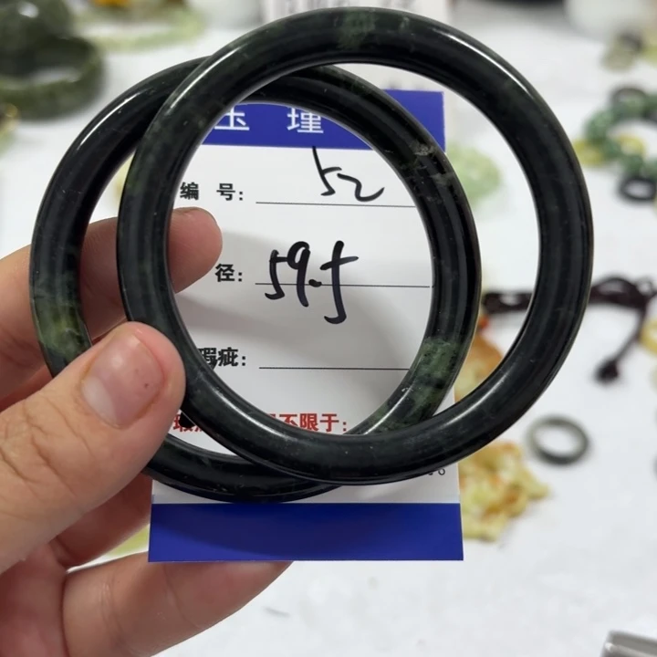 未镶嵌蛇纹石玉手镯