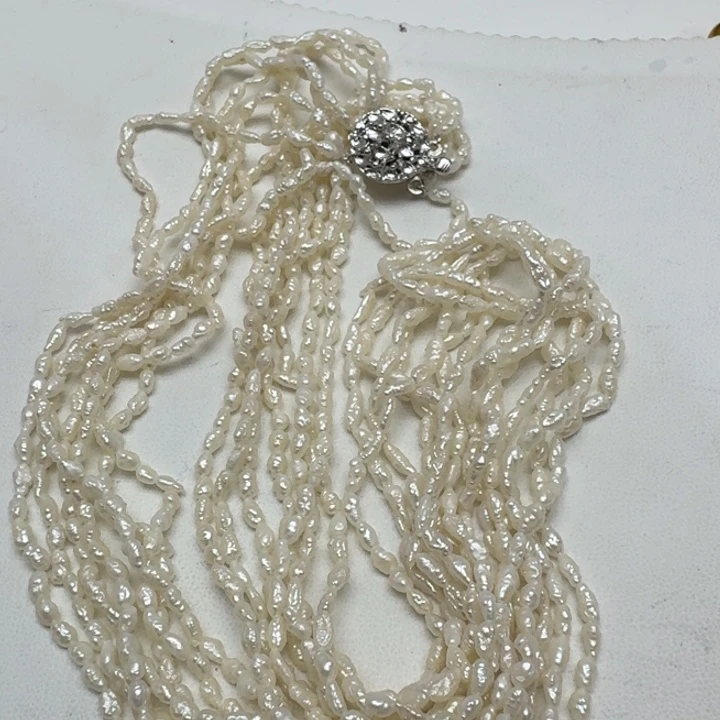 未镶嵌颈饰淡水珍珠