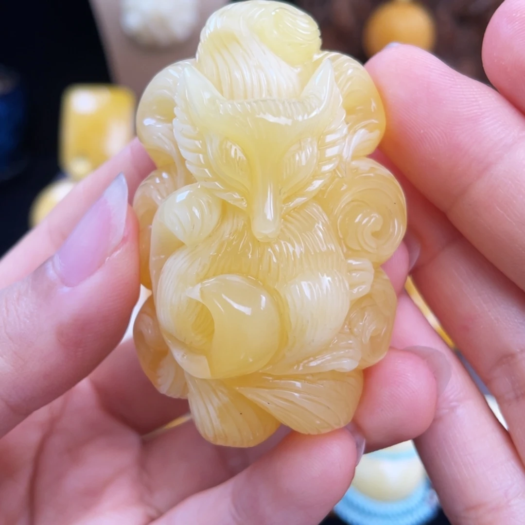 【闪购商品】未镶嵌琥珀珠宝奇石微瑕