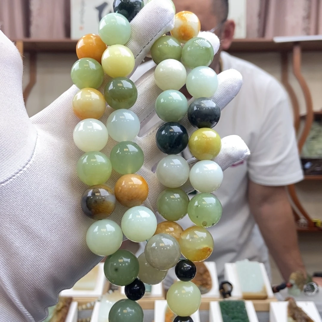 蛇纹石玉未镶嵌多宝手持（多样性发一件