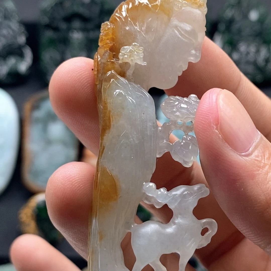 翡翠未镶嵌颈饰翡翠