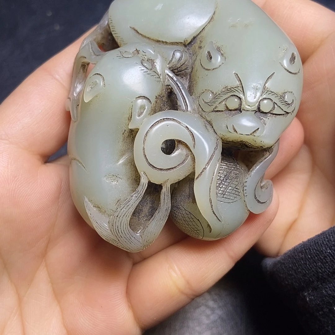 诚***仁白玉菩提吊坠精品文玩