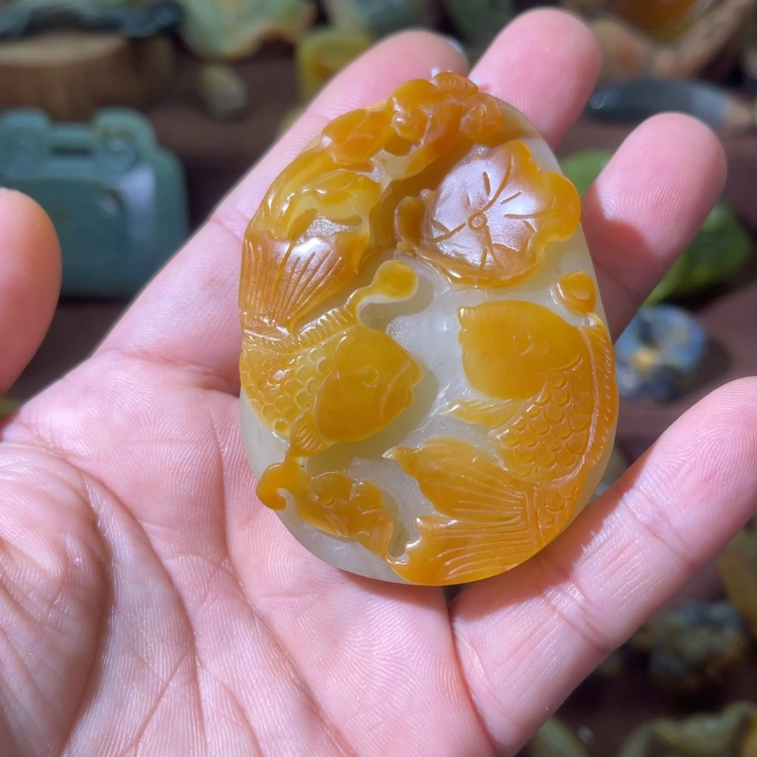未镶嵌蛇纹石玉颈饰