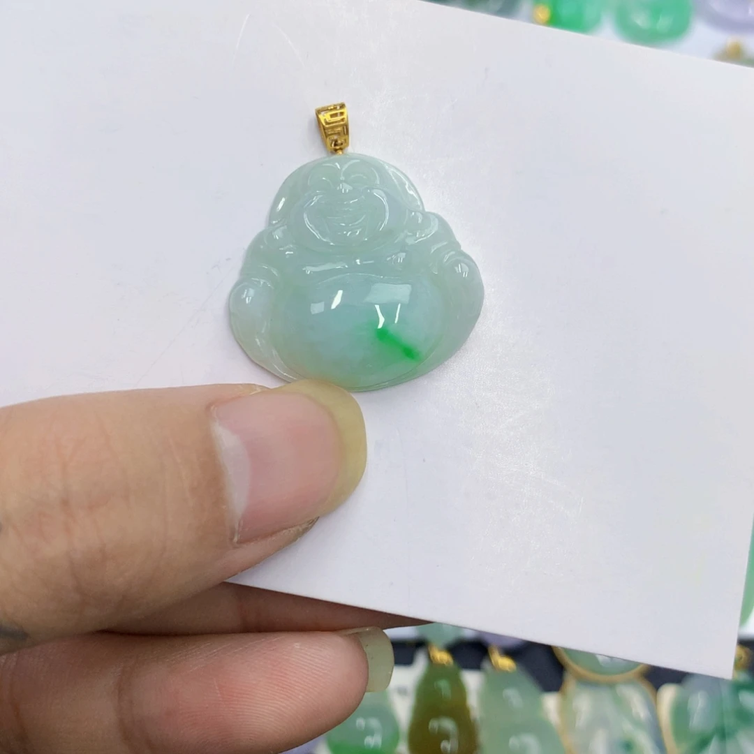 翡翠18K金镶嵌颈饰翡翠