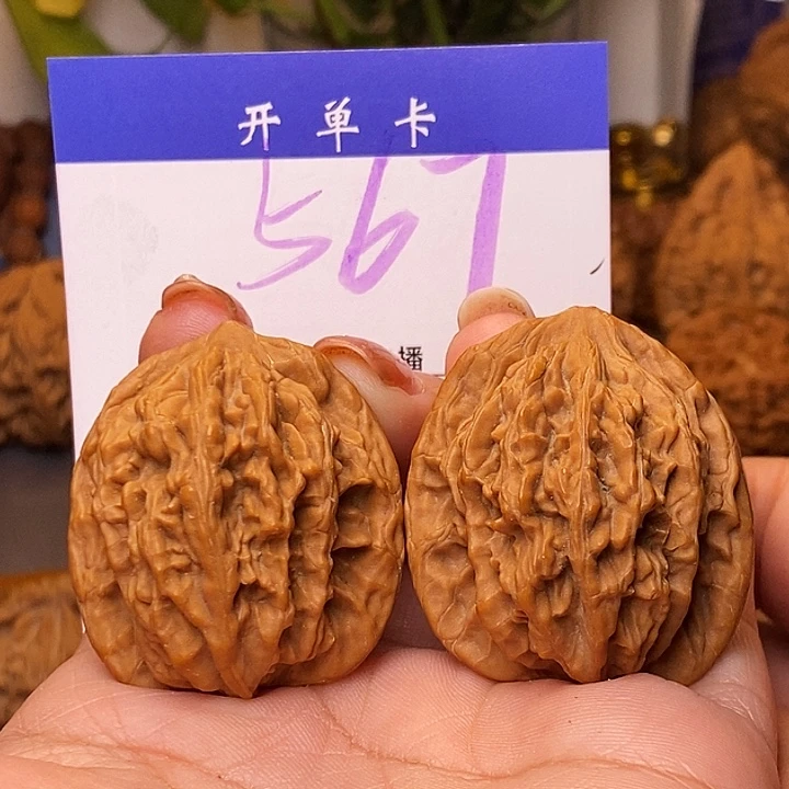 桃核吊坠虎头36无刀痕磕尖s