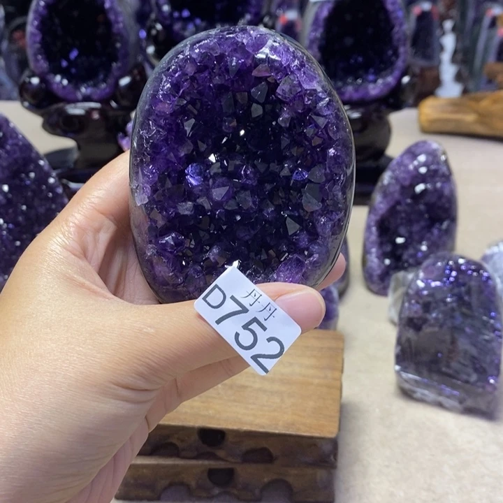 未镶嵌大型摆件（非配饰）水晶