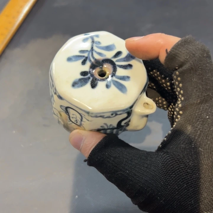 自***主瓷片拾六家的瓷器瓷器