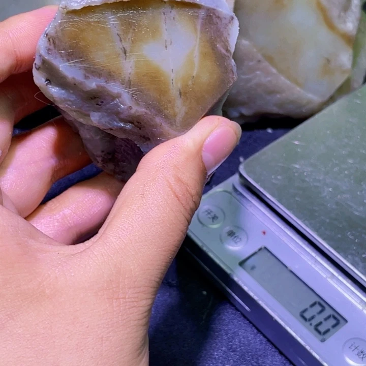 未镶嵌和田玉珠宝半成品