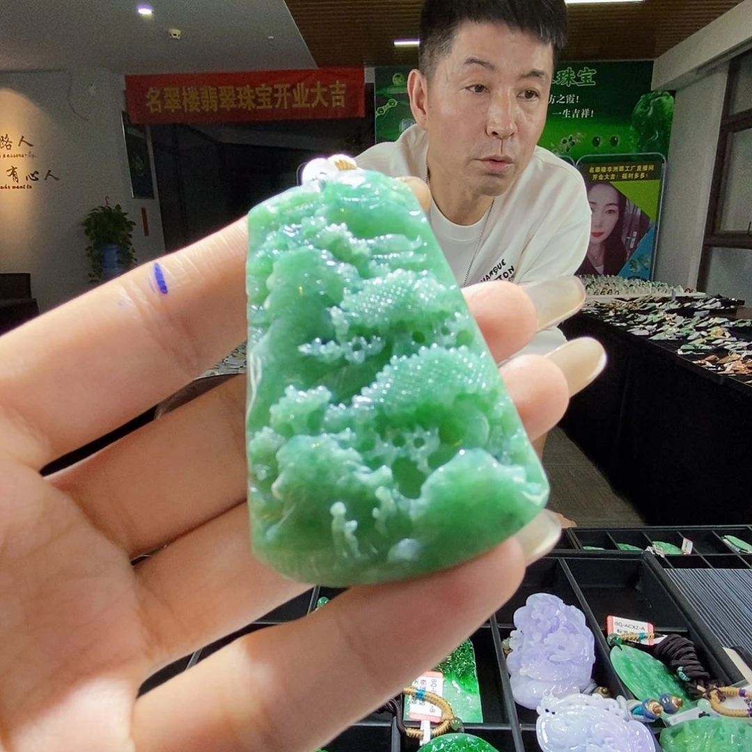 颈饰未镶嵌翡翠翡翠