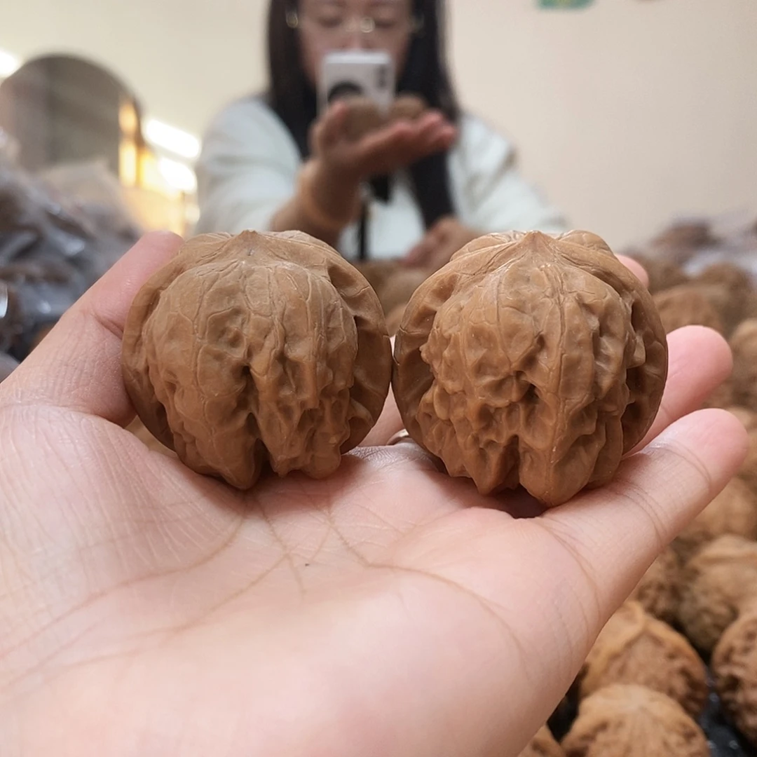 文玩核桃吊坠达摩40+黄