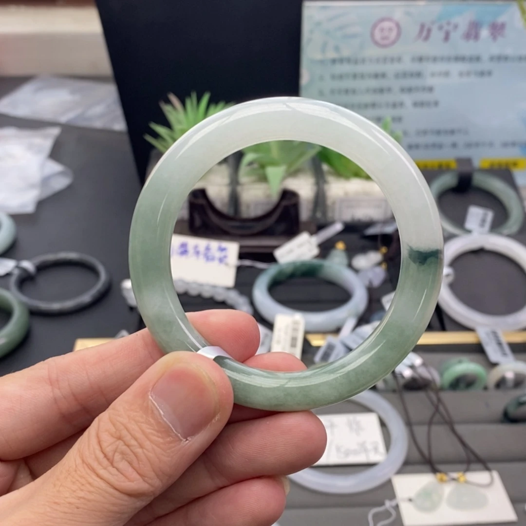 【闪购商品】未镶嵌手镯翡翠7号