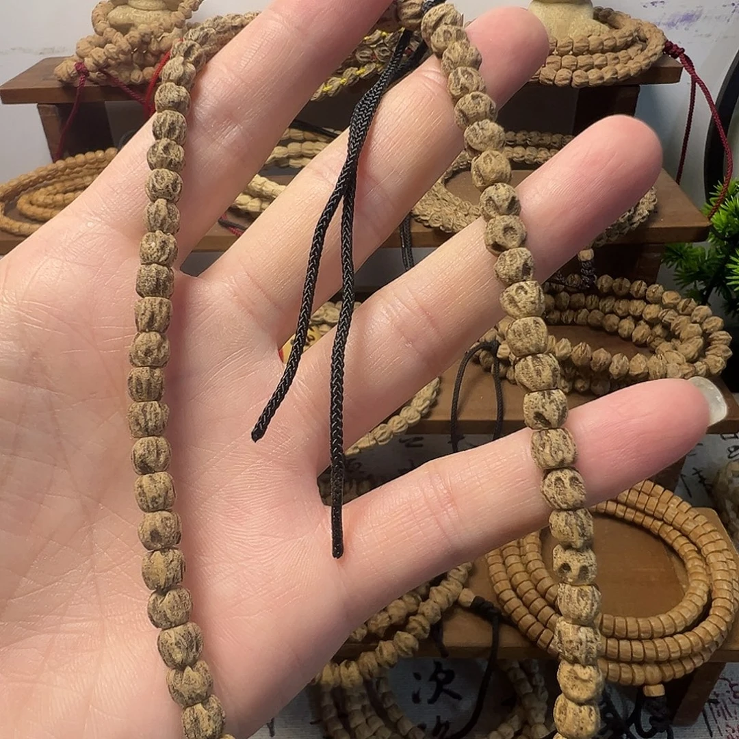 小***。柏香籽/百香籽吊坠