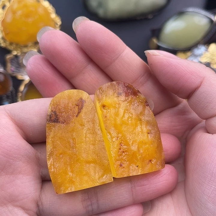 琥珀未镶嵌裸石耳坠