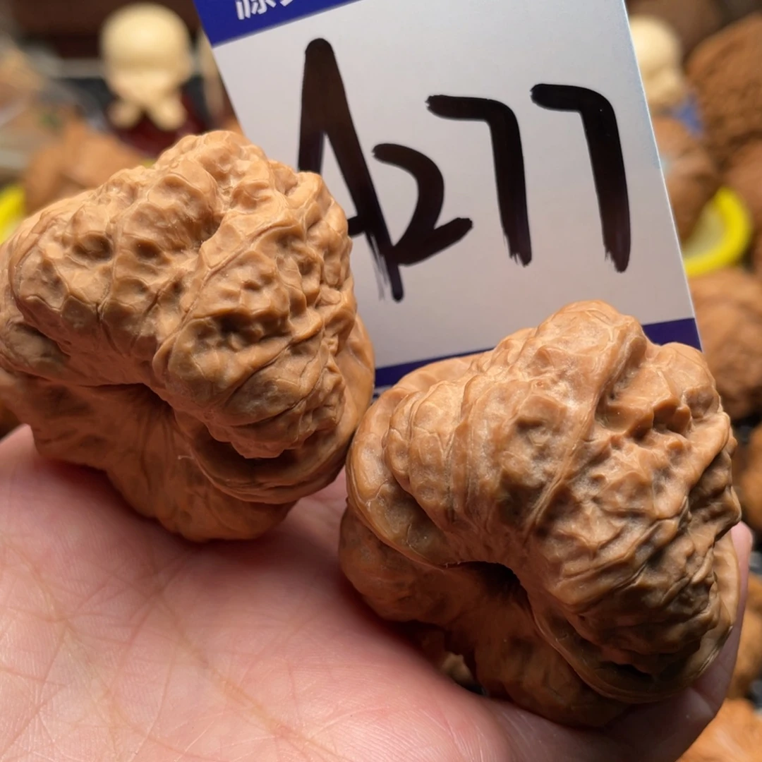 姜***白把件文玩核桃蛤蟆头43