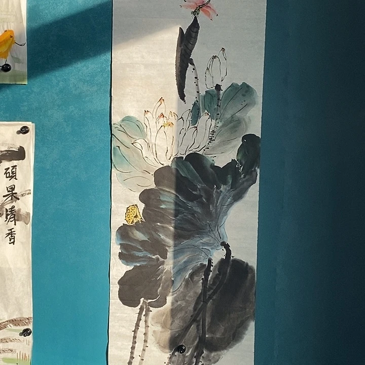 国画四尺对开荷花作品