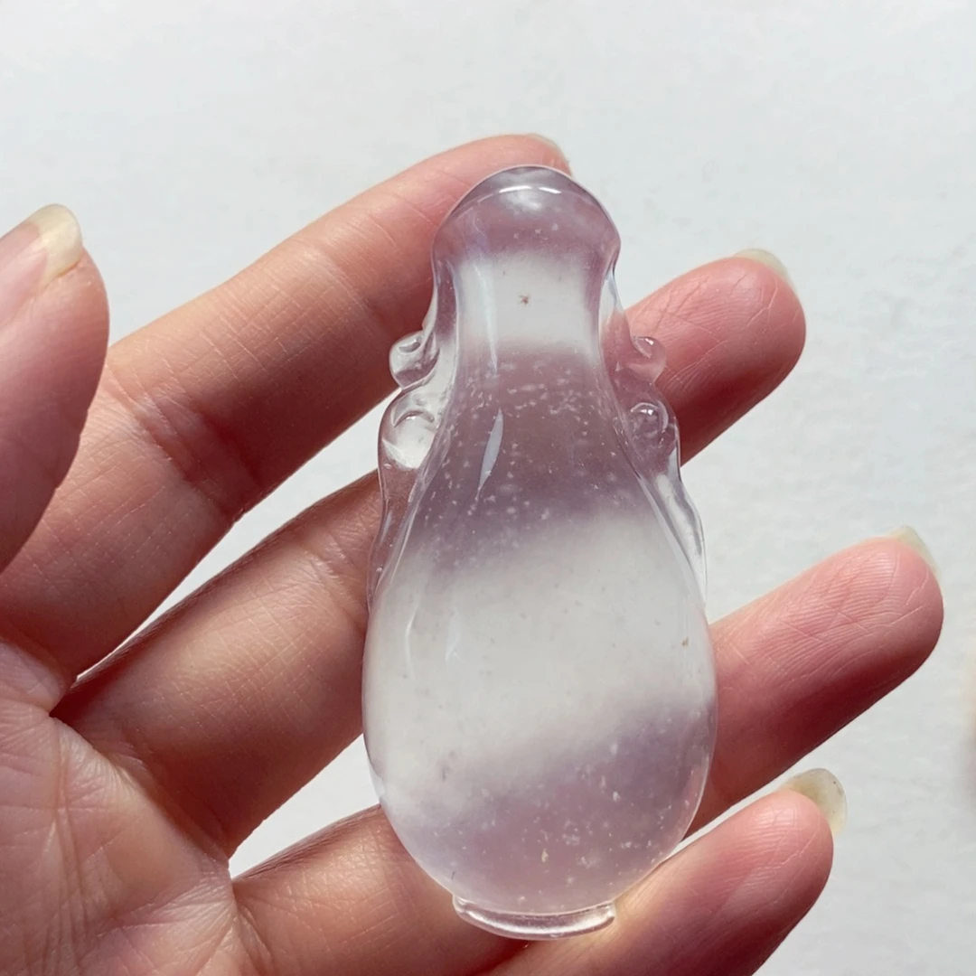 颈饰未镶嵌石英质玉