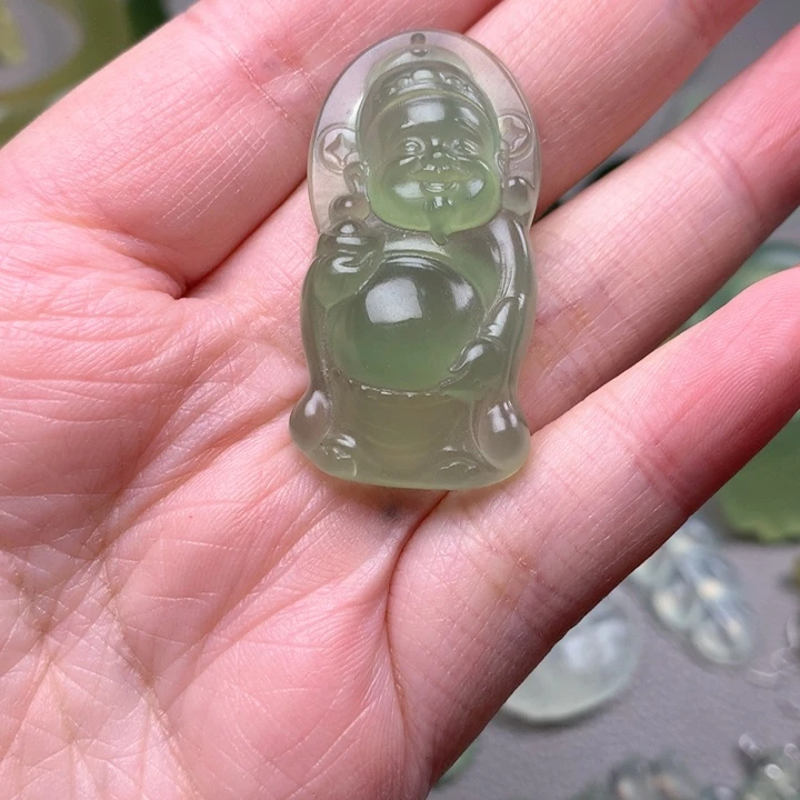 蛇纹石玉未镶嵌颈饰岫玉