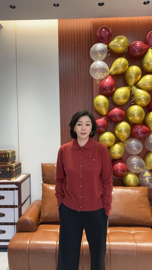 秋冬装针织衬衫2025新款polo翻领开衫毛衣外穿长袖羊绒衫上衣