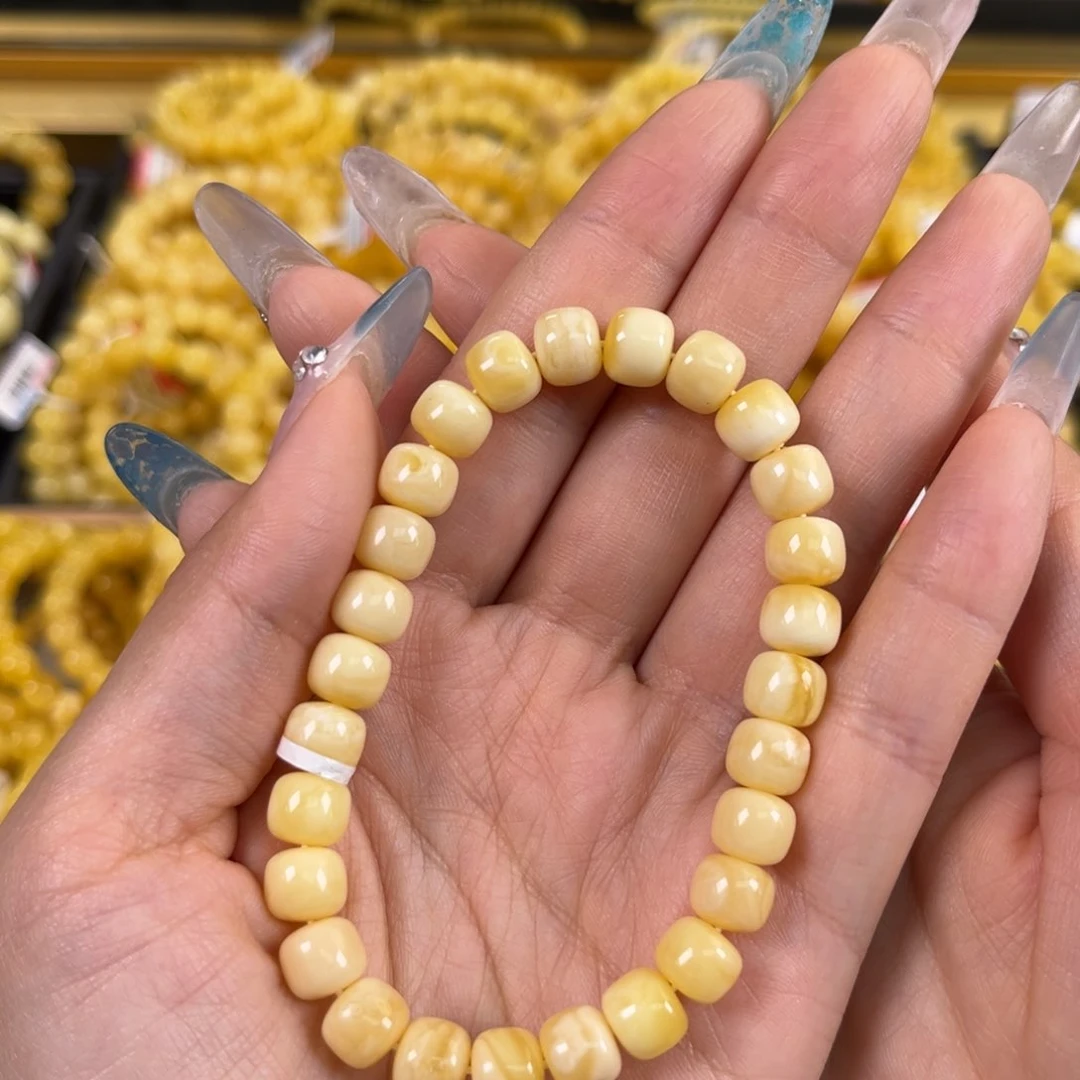 裸石琥珀未镶嵌浓白蜡小奶豆