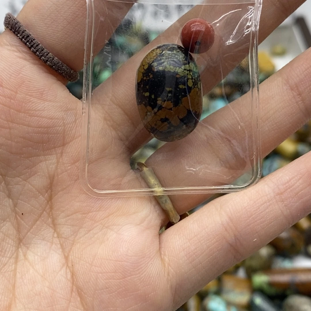 自***️南红玛瑙未镶嵌珠宝奇石