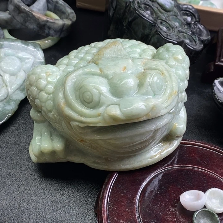 吞***0翡翠未镶嵌颈饰天然翡翠金蟾3