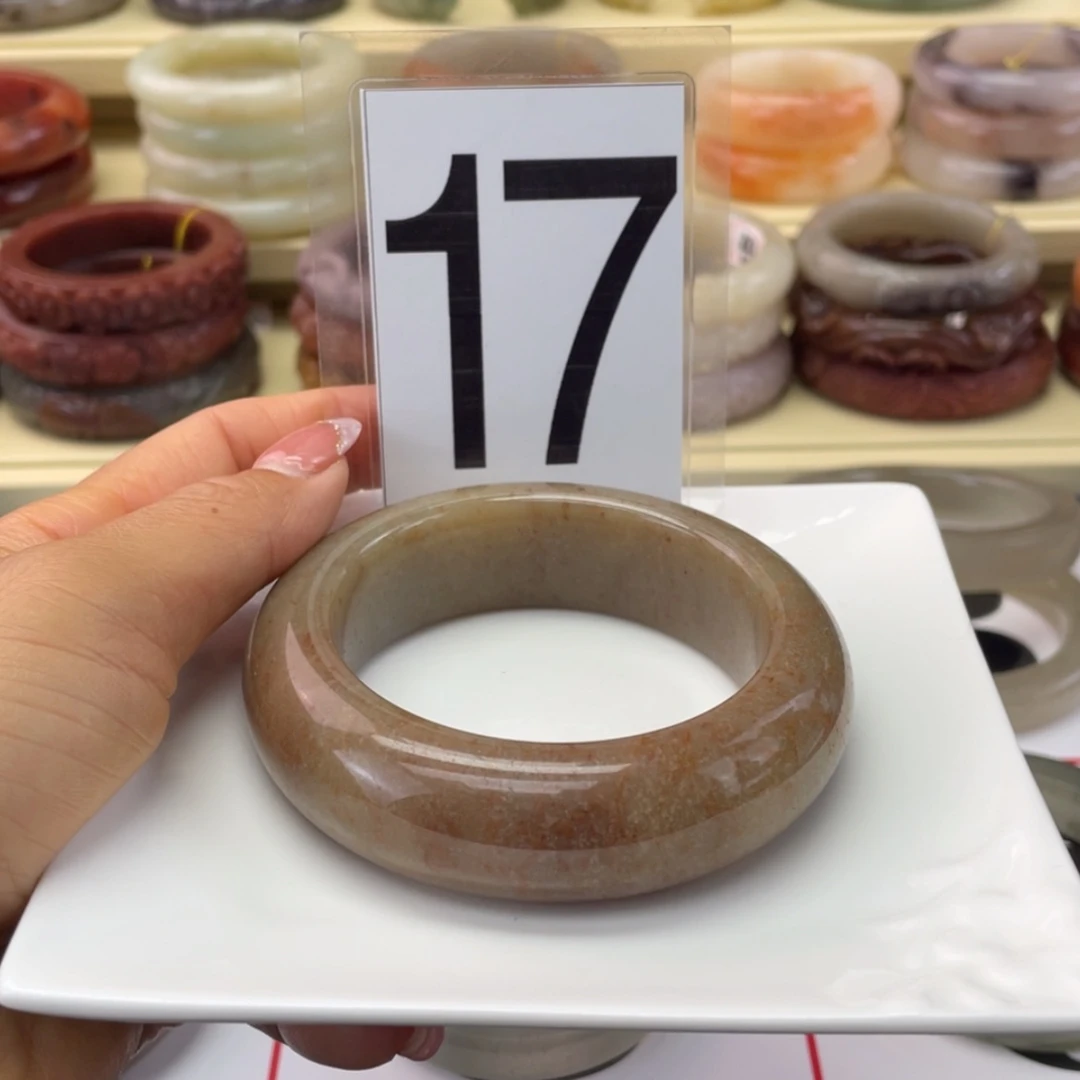 【闪购商品】石英岩玉手镯未镶嵌