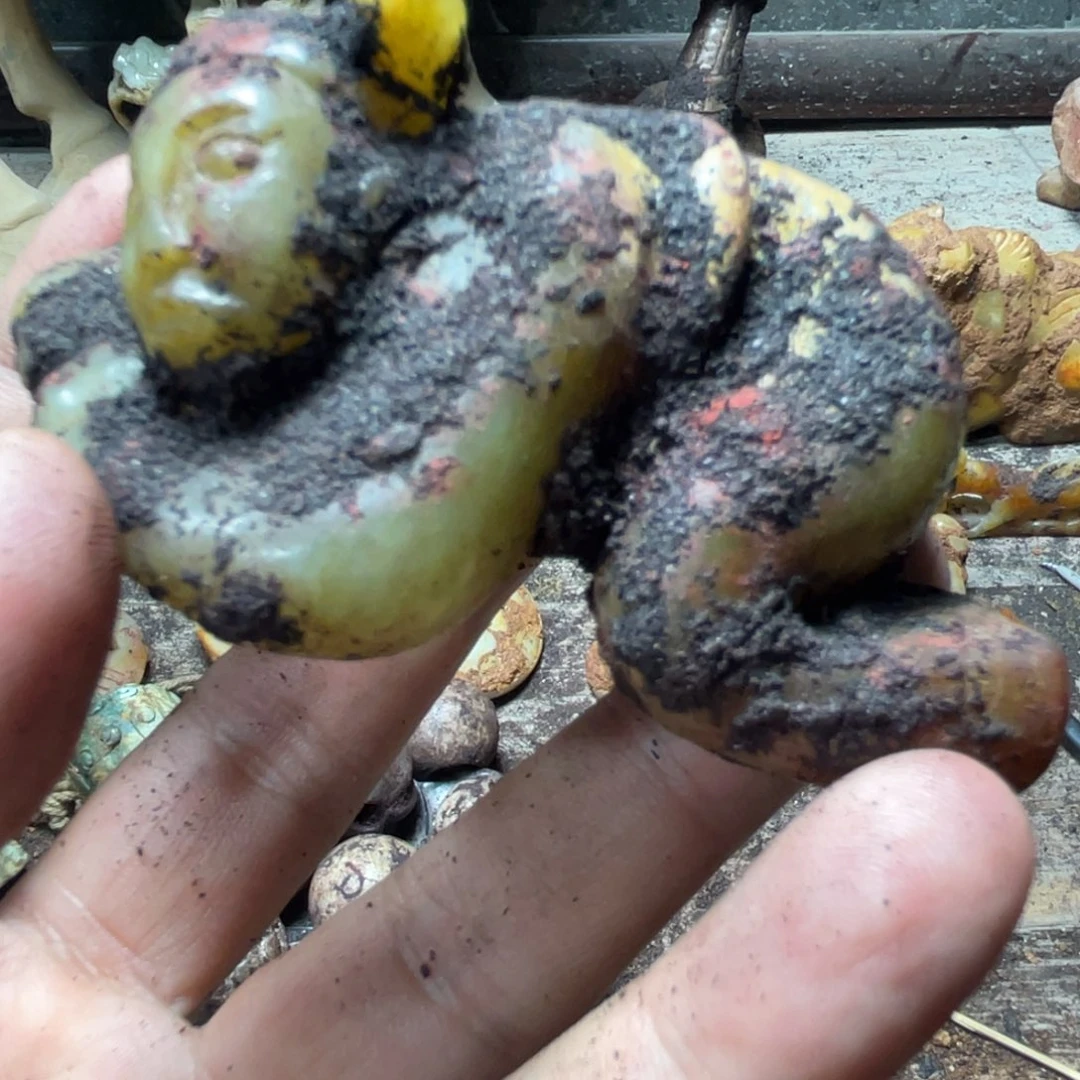 铭***博和田玉（糖玉）未镶嵌颈饰