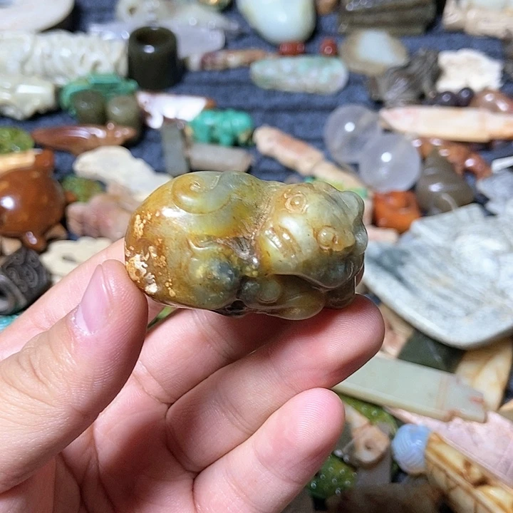 和田玉未镶嵌颈饰33