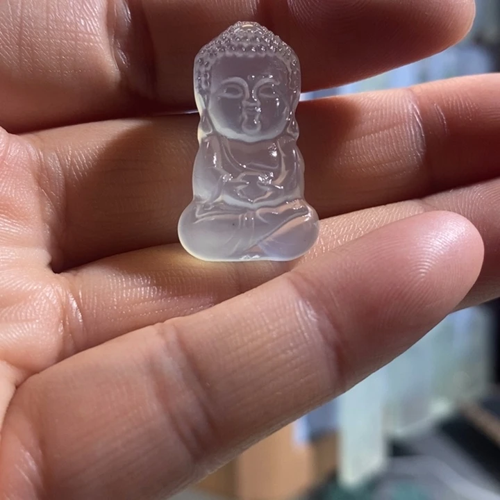 岫玉未镶嵌颈饰吊坠