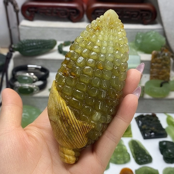 蛇纹石玉未镶嵌手把件