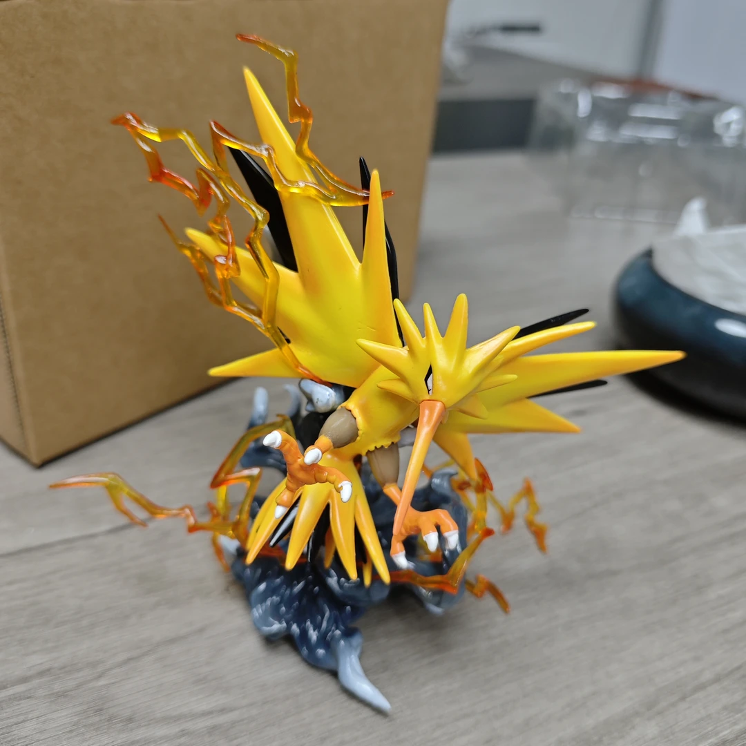 【全款现货】闪电鸟 带底座带特效件手办雕像摆件