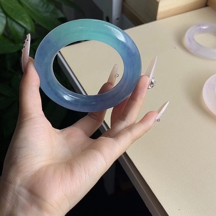 天***水玉秋水 58。圆条飘花