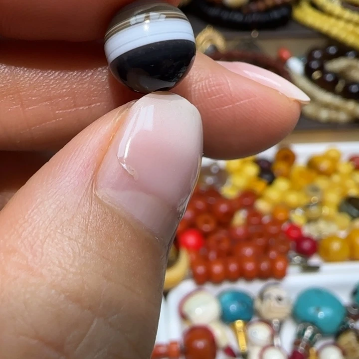 A***g柏香籽/百香籽吊坠