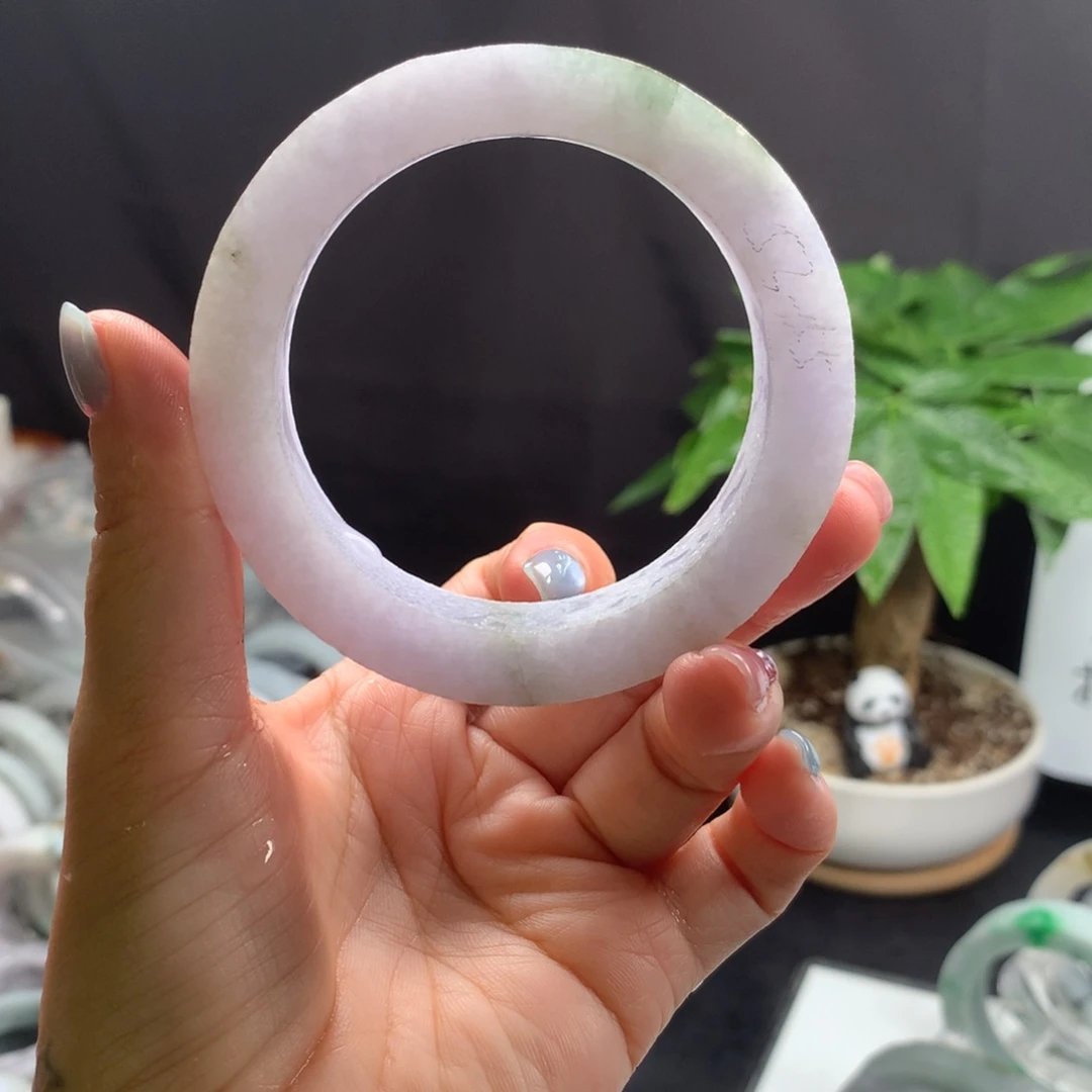 定制翡翠未镶嵌手镯