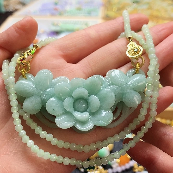 翡翠颈饰未镶嵌吊坠