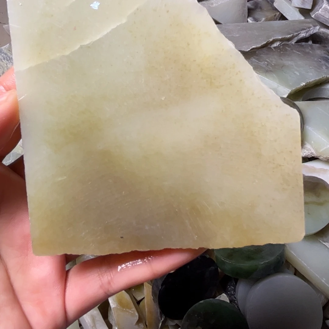 和田玉未镶嵌项链